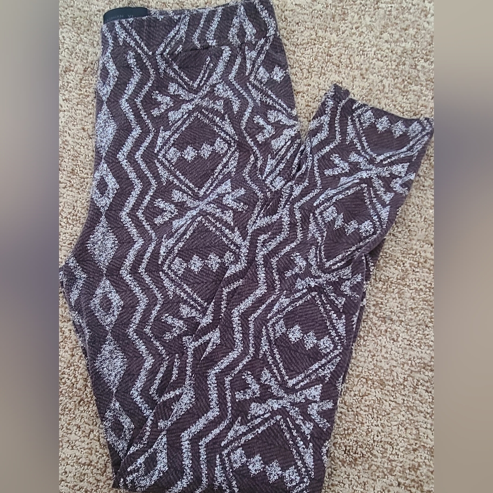 Gently Used Kardashian Kollection Leggings